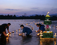  , งานประเพณีลอยกระทงสาย ไหลประทีป 1,000 ดวง จังหวัดตาก