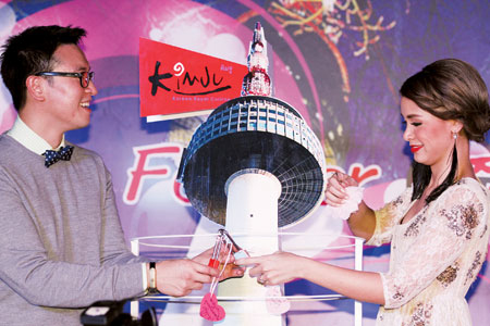 ชาย-วิกกี้ หวานเปิดตัวแคมเปญแฟนเกาหลีพันธุ์แท้กับ LOVE FOREVER@KIMJU 