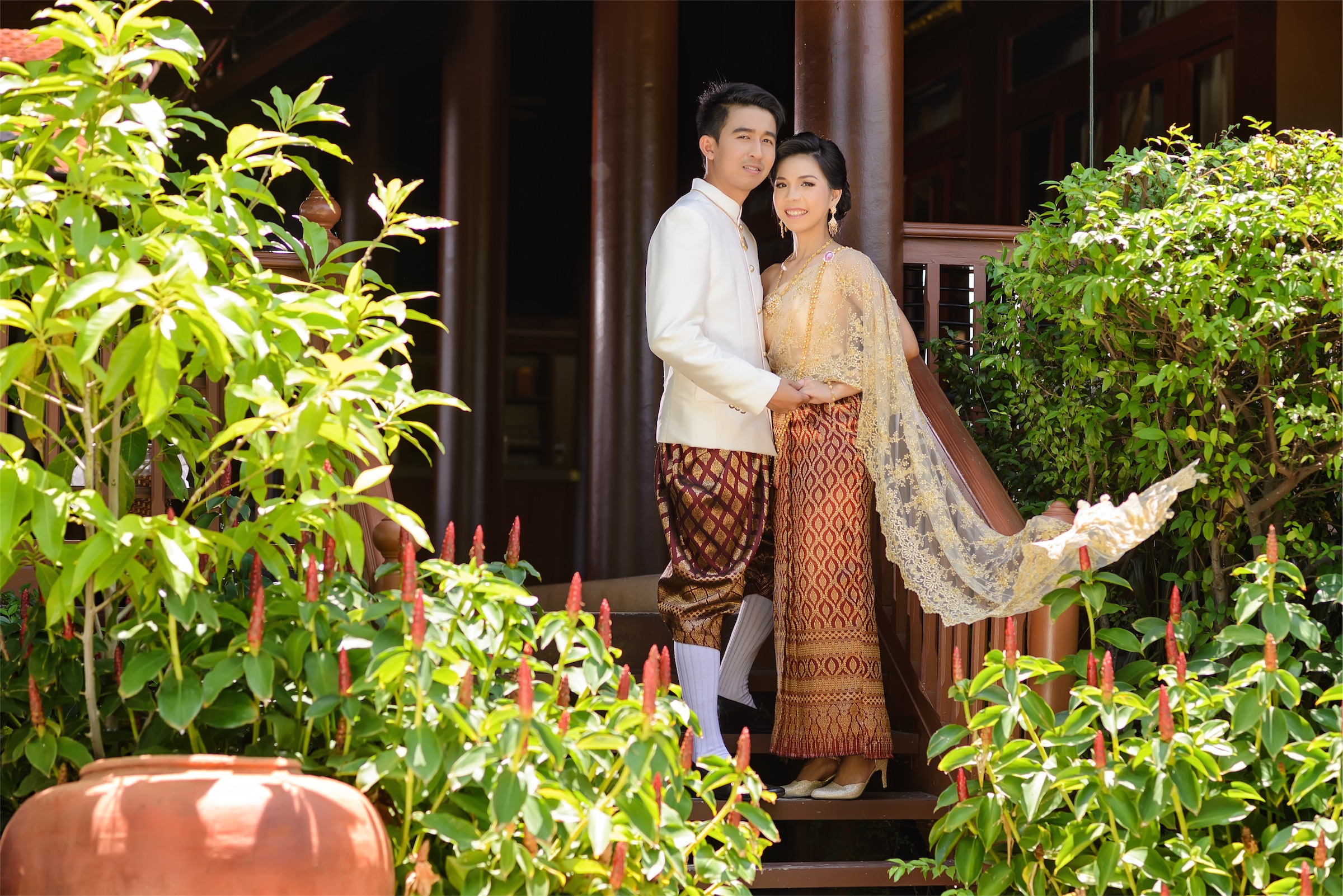 ชุดไทยแต่งงาน บางบัวทอง นนทบุรี