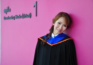 �ŧҹ��˹�� COMMENCEMENT CEREMONY MAKE UP