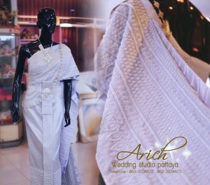 A Rich Wedding Studio Pattaya - ชุดไทยมาใหม่!! ชุดไทยสำหรับคู่บ่าวสาว ใส่วันจริง ชุดไทยงานเช้า