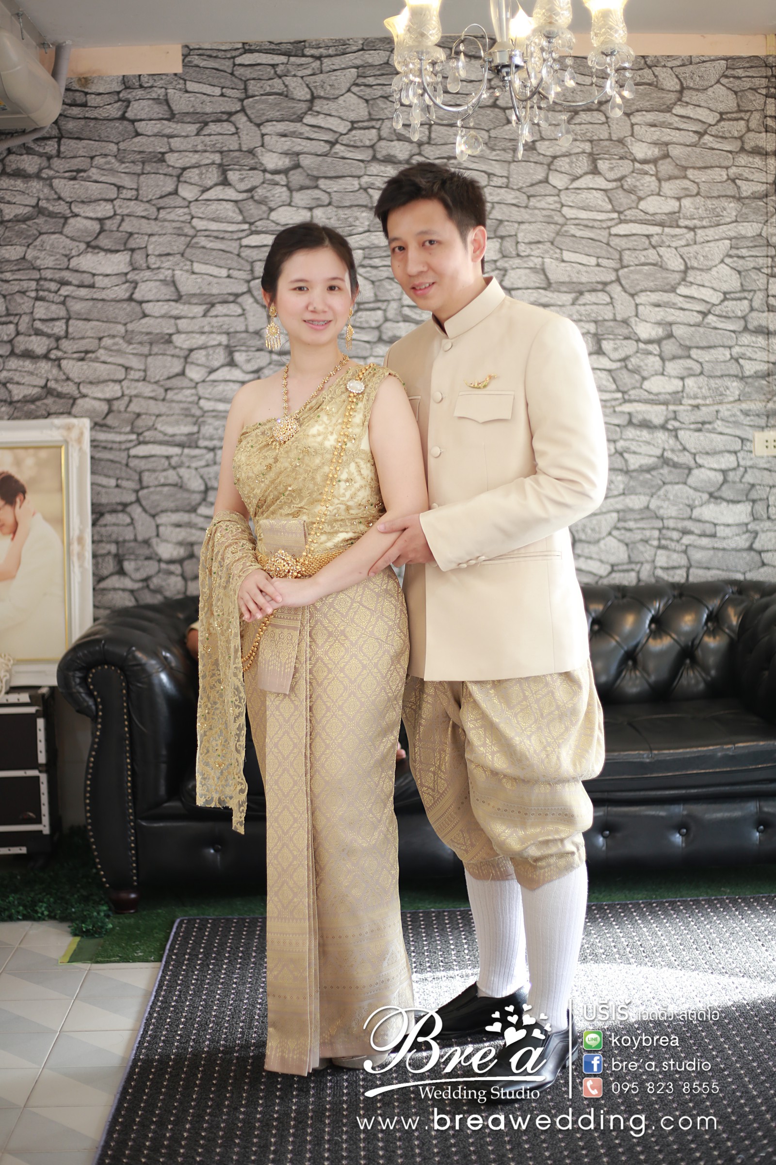 ชุดแต่งงานไทย ชุดแต่งงานแบบไทย ชุดไทยแต่งงาน ร้านชุดไทยเจ้าสาว