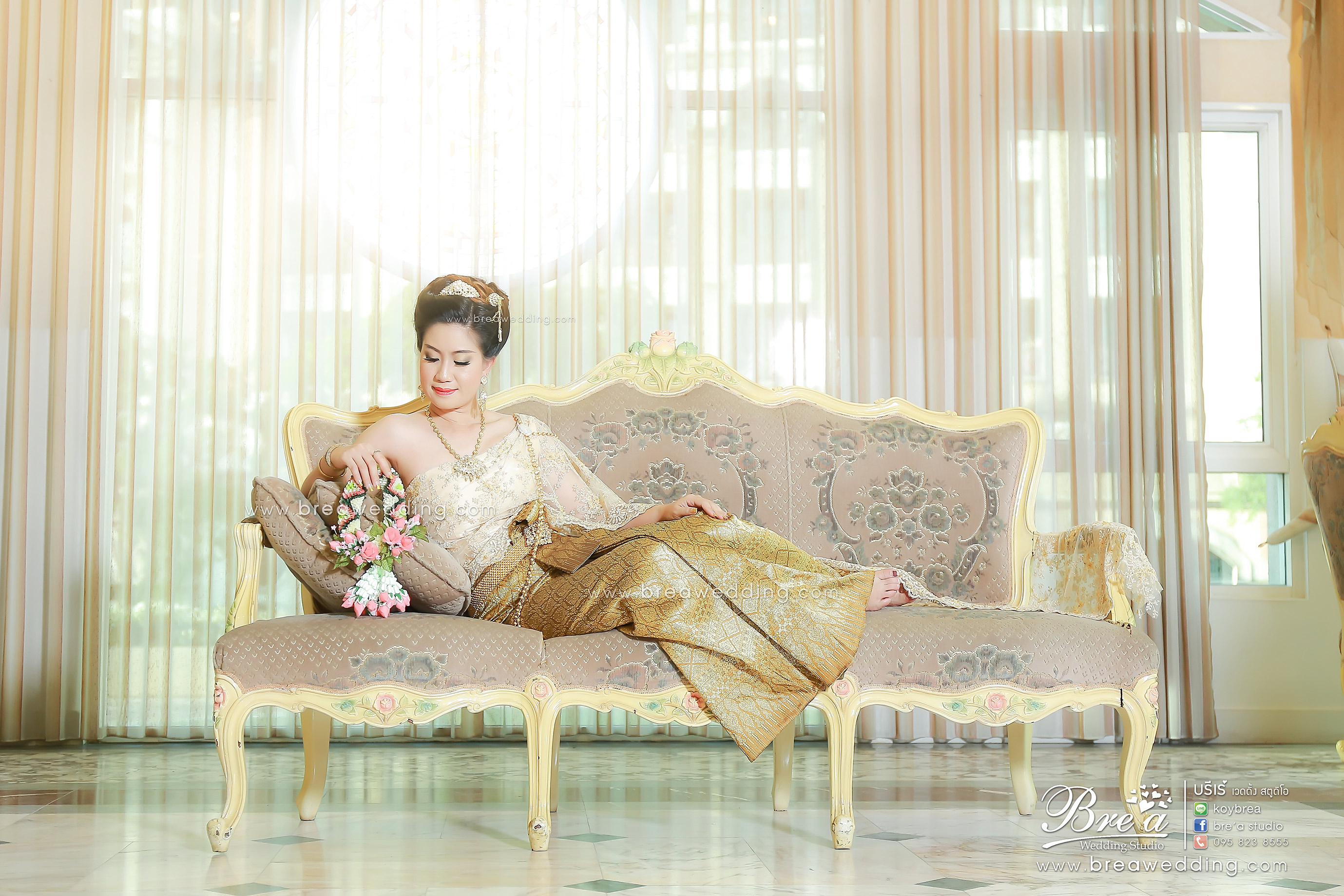 ชุดแต่งงาน ชุดไทยแต่งงาน ถ่ายรูปแต่งงาน ร้านเวดดิ้ง นนทบุรี