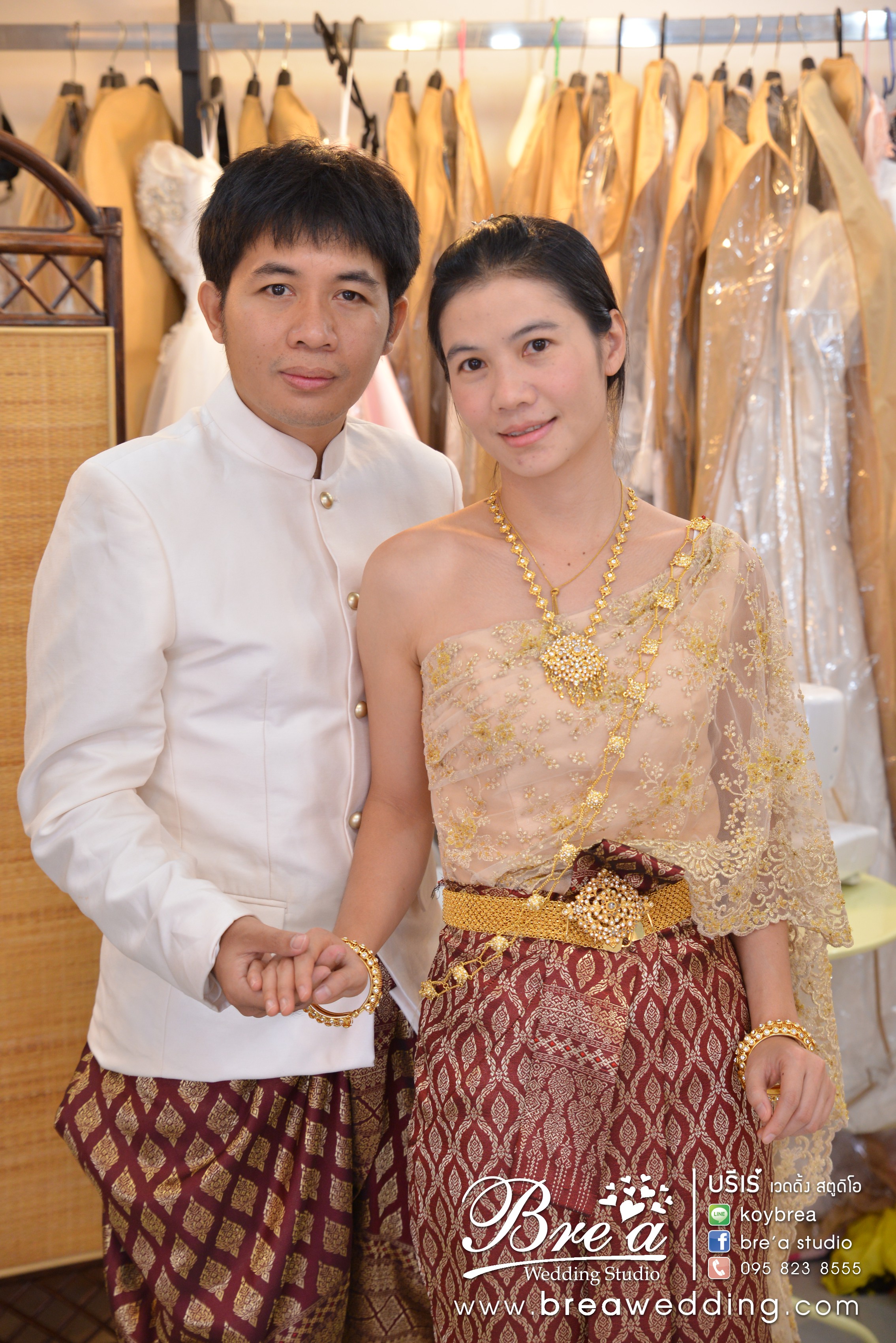 ชุดแต่งงาน ชุดเจ้าสาว ชุดไทยแต่งงาน ร้านเวดดิ้ง ร้านชุดแต่งงาน ถ่ายภาพแต่งงาน นนทบุรี