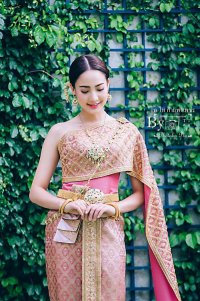 ชุดไทย , Thai Wedding Dresses - ไทไทกำแพงเพชร เวดดิ้ง สตูดิโอ