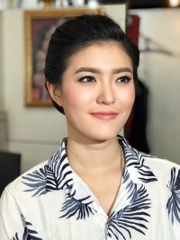 แต่งหน้าทำผมรับปริญญา 2018 - ONE DEE DEE Dressing Room