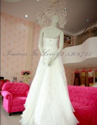 ชุดเจ้าสาวของร้านปริ้นเซสอินเลิฟ - Princess Bridal House