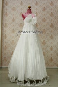 ชุดเจ้าสาวของร้านปริ้นเซสอินเลิฟ - Princess Bridal House