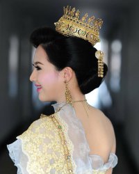 นางนพมาศธรรมศาสตร์  - www.pingmakeup.com