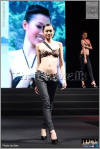 Top Super Model Elite Model 2010 - คุณโอ๋เวดดิ้งสตูดิโอ พิษณุโลก แชมป์แต่งหน้าเจ้าสาว C.A.T.2011 แชมป์ผมโลก C.A.T / C.M.C 2012