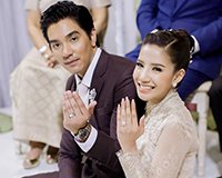 Thai wedding แต่งงาน ,บรรยากาศพิธีหมั้นช่วงเช้าที่แสนอบอุ่น ใบเตย อาร์สยาม & ดีเจแมน พัฒนพล