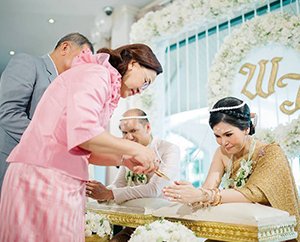 การจัดพิธีหมั้น พิธีแต่งงานแบบไทย ให้ถูกต้องตามประเพณี!