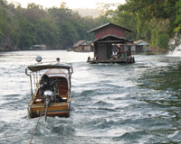 กริต ราฟ หรือ เรือนแพ ร่มสัก @ อุทยานแห่งชาติน้ำตกไทรโยค