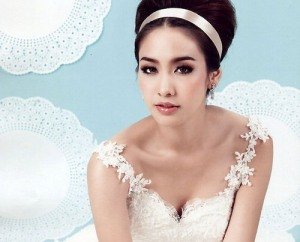 แฟชั่นชุดวิวาห์แสนหวาน จากนิตยสาร Wedding vol. 12 no. 49 June 2011