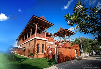 สถานที่จัดงานแต่งงาน : เรือนไทยสุขุมวิท 50
