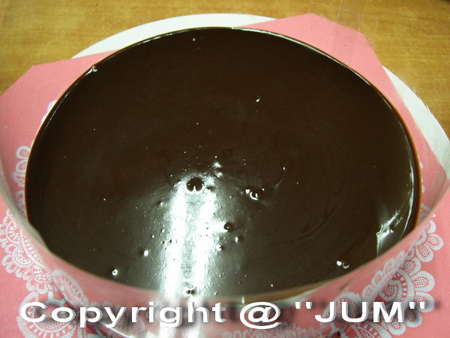 ทำเค้กช็อกโกแลตหน้านิ่ม ต้อนรับวาเลนไทน์ ทำเค้กช็อกโกแลตหน้านิ่ม ต้อนรับวาเลนไทน์