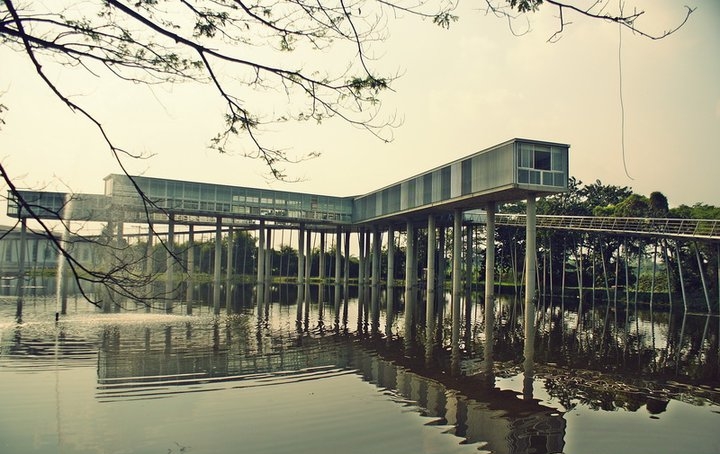 ร้านอาหารริมน้ำ ร้านอาหาร 