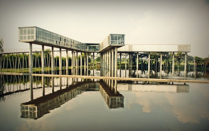 ร้านอาหารริมน้ำ ร้านอาหาร 