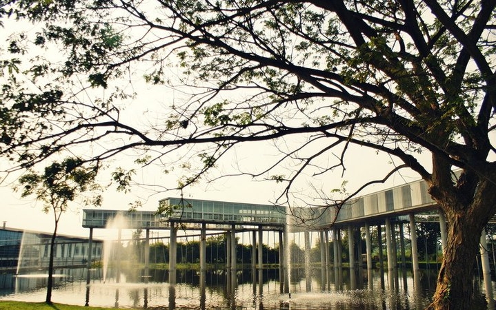 ร้านอาหารริมน้ำ ร้านอาหาร 