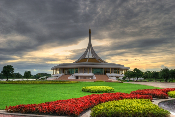 สถานที่ถ่ายภาพแต่งงานกลางกรุงฯ : Pre wedding @ สวนหลวง ร.9