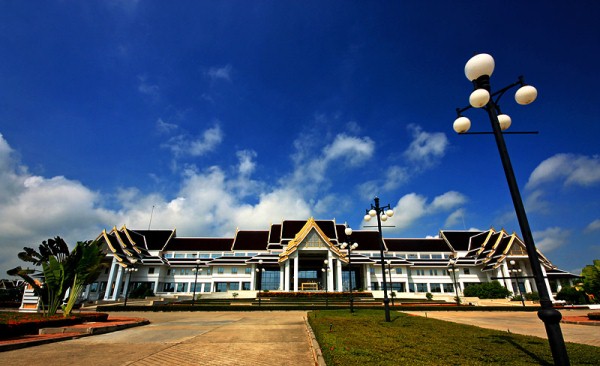 สถานที่ถ่ายภาพแต่งงานอยุธยา :  ศูนย์ศิลปาชีพบางไทรฯ
