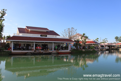 ตลาดน้ำหัวหิน ต.ทับใต้ อ.หัวหิน จ.ประจวบคีรีขันธ์