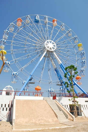 SANTORINI PARK ชะอำ ซานโตรินี พาร์ค 