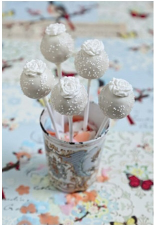 เค้กแต่งงาน Cake Pops เค้กเสียบไม้