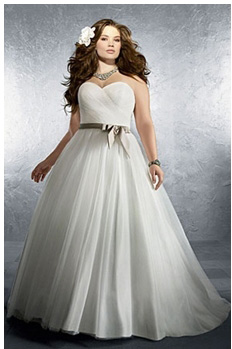 ชุดเจ้าสาวคนอ้วนทรงบอลกาวน์