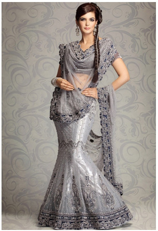 ชุดแต่งงานอินเดียสีเทาเงิน