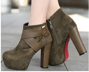 รองเท้าบูทส้นสูงสั้นกำมะหยี่เคลือบ / สีเขียว