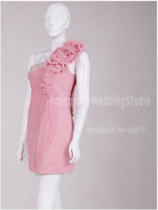 เดรสไปงานแต่งงาน