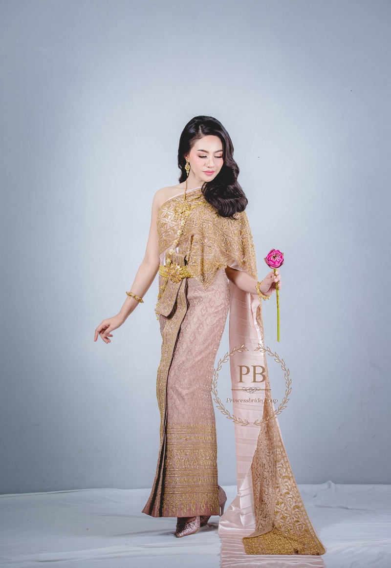 ชุดไทยแต่งงาน