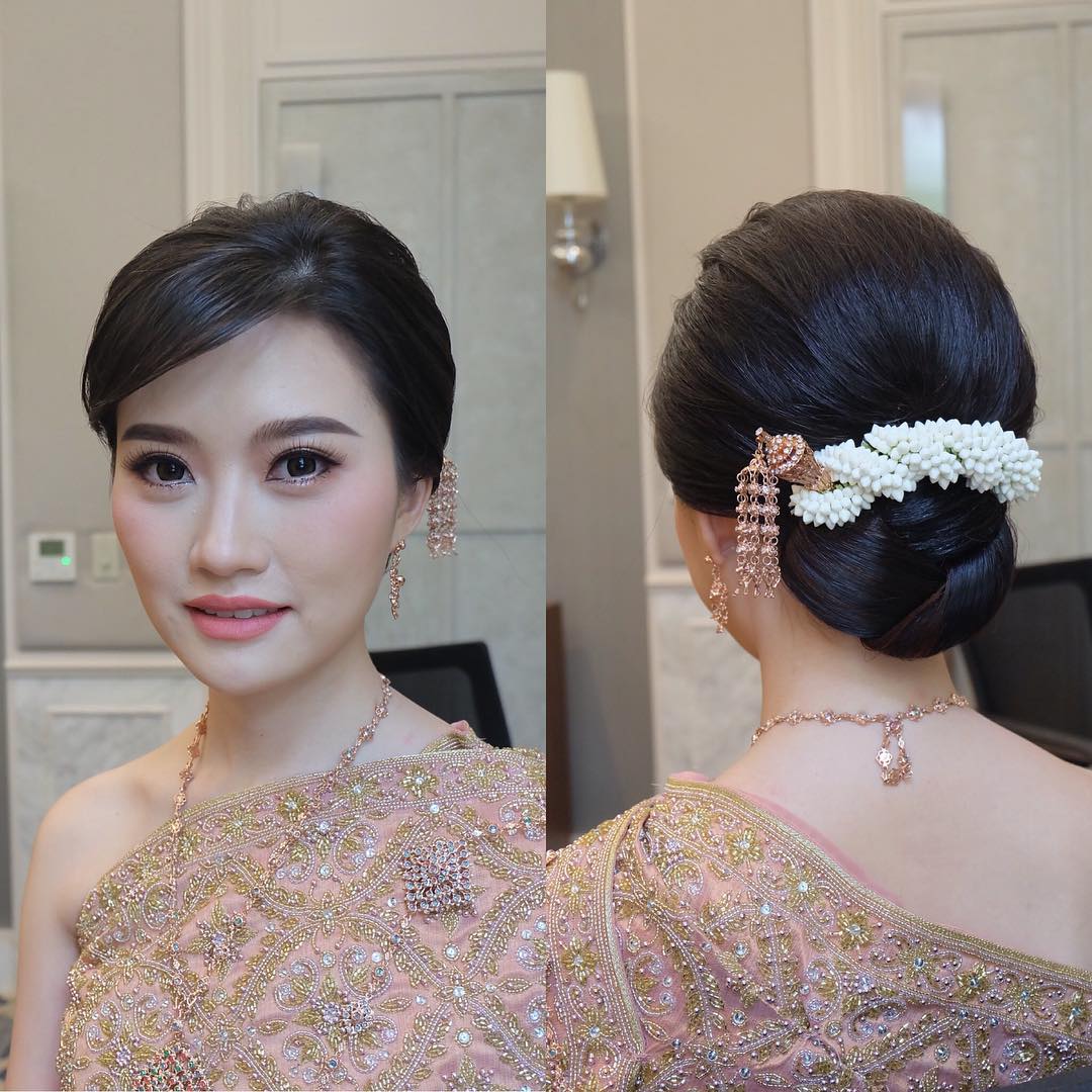 เครดิตรูปภาพทรงผมชุดไทยจาก IG: nongchat , khunyong_hair