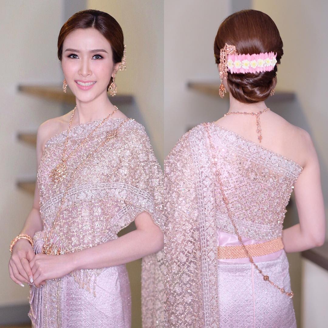 เครดิตรูปภาพทรงผมชุดไทยจาก IG: khunyong_hair , nongchat