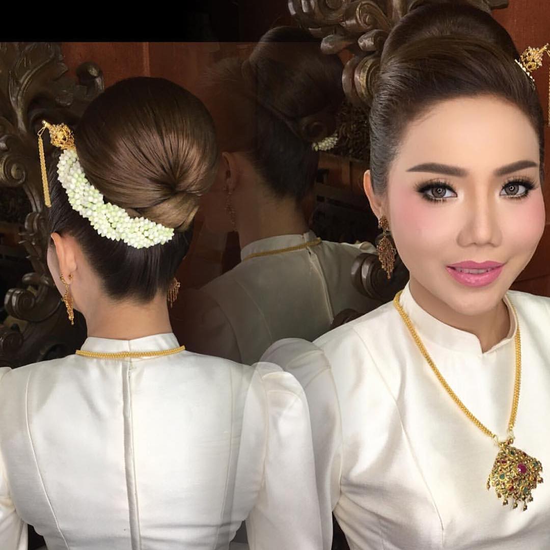 เครดิตรูปภาพทรงผมชุดไทยจาก IG: khunyong_hair , nongchat