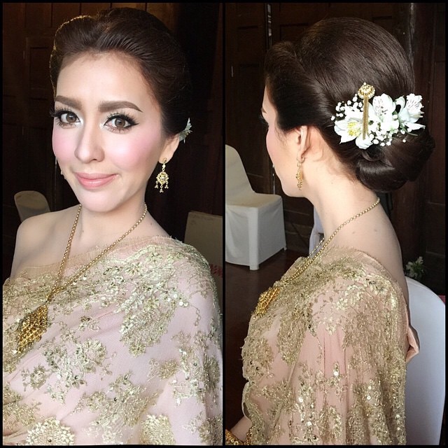 เครดิตรูปภาพทรงผมชุดไทยจาก IG: khunyong_hair , nongchat