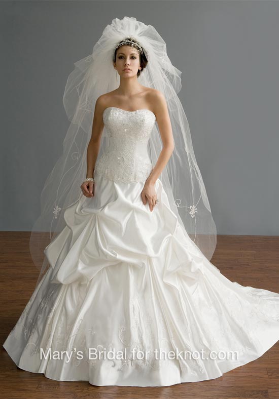 ชุดเจ้าสาว  ชุดแต่งงาน Wedding Dress