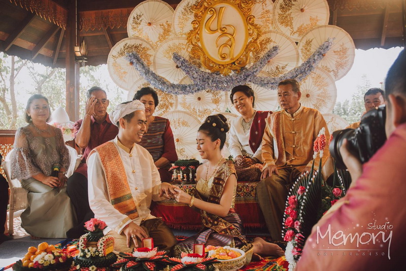 จัดงานแต่งแบบล้านนา