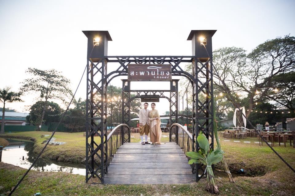 สถานที่จัดเลี้ยงแต่งงานในสวน