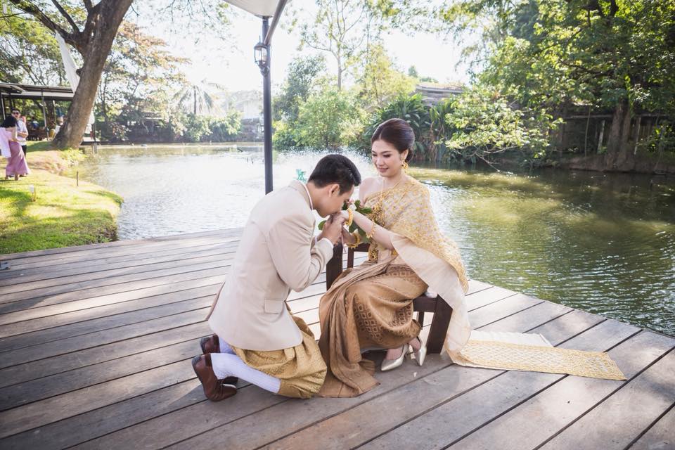 สถานที่จัดเลี้ยงแต่งงานในสวน