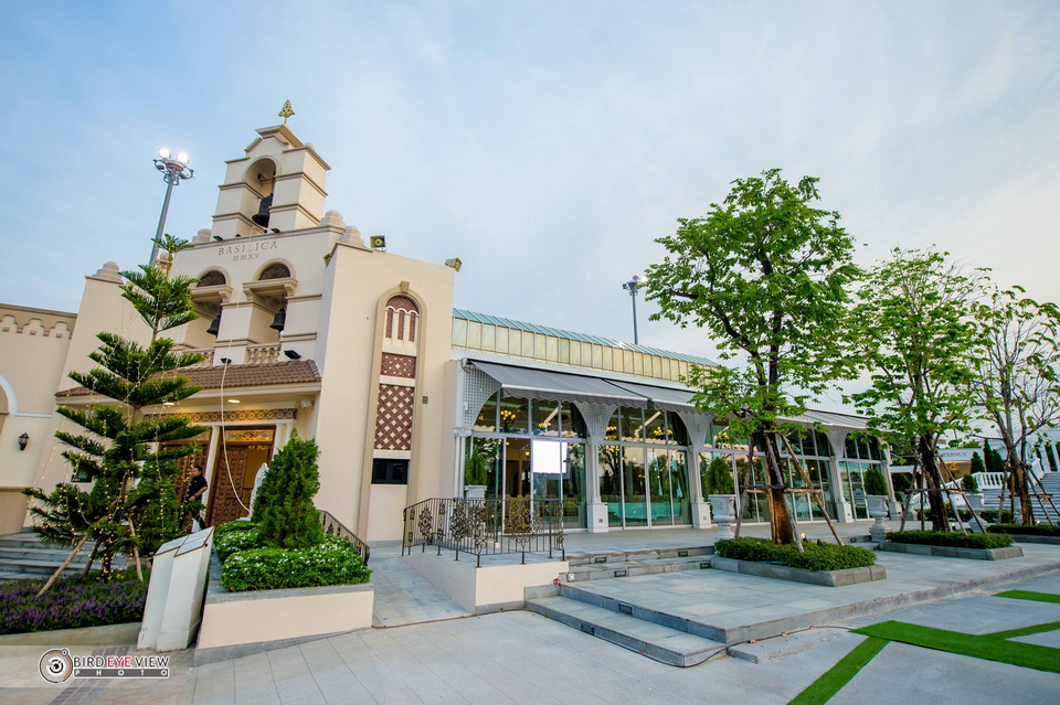 สถานที่จัดเลี้ยงแต่งงาน