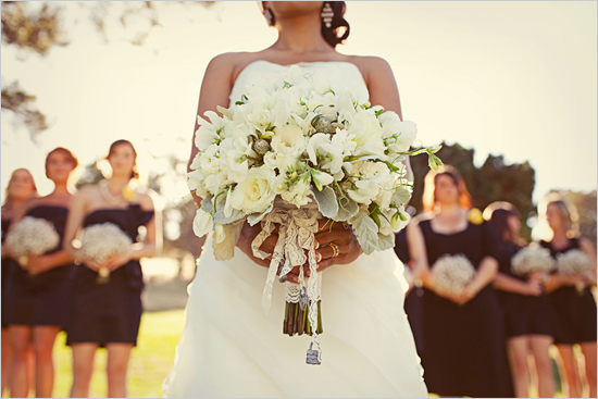 www.weddinginlove.com