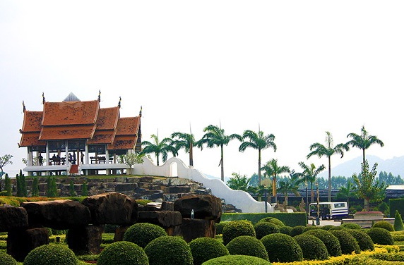 Nongnoochtropicalgarden