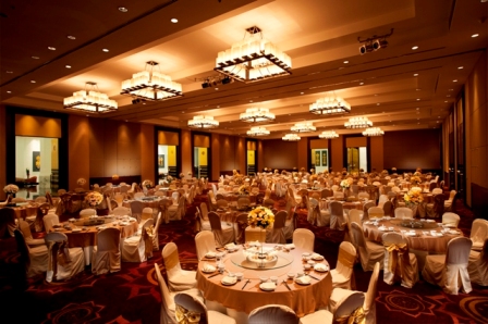สถานที่จัดงานแต่งงาน : โรงแรมโนโวเทล สุวรรณภูมิ แอร์พอร์ต By www.weddinginlove.com