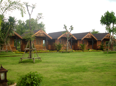 หาดบ้านดินรีสอร์ท