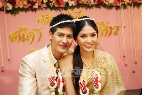 จัดเต็ม! รวมภาพงานแต่ง น้ำ รพีภัทร