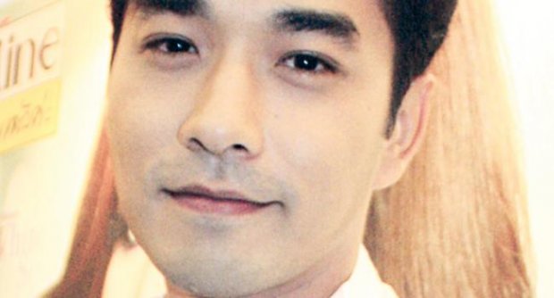 เจมส์ ซื้อแหวนให้ เนย เป็นของขวัญวันเกิด