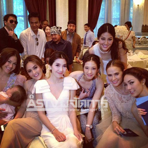 ภาพแต่งงาน ชาคริต วุ้นเส้น