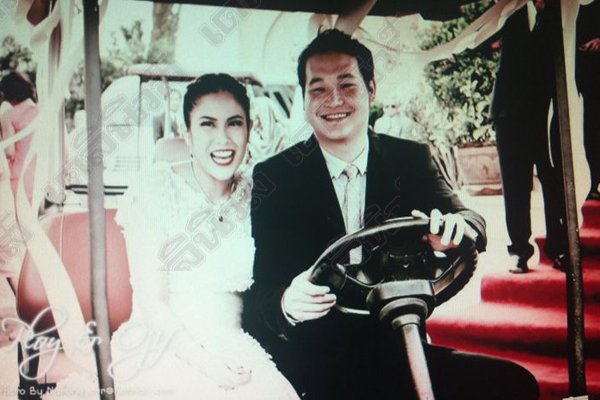 พลอย จินดาโชติ แต่งงาน